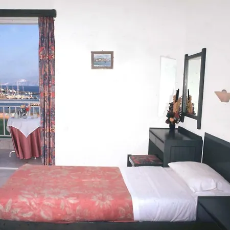Stunning Seaview Town Apartment Agios Nikolaos Esterno foto