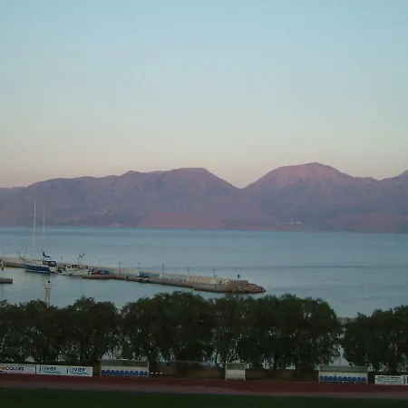 Stunning Seaview Town Apartment Agios Nikolaos Esterno foto